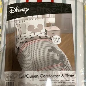 Full/Queen Disney comforter